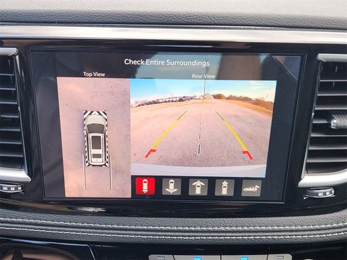 New 2026 Chrysler Pacifica Select image 13