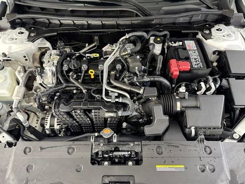 Certified 2024 Nissan Altima 2.5 SL FWD image 17