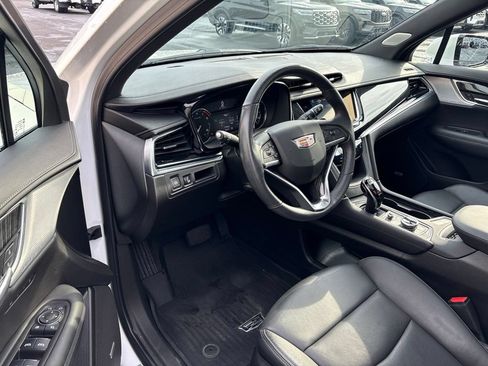 Used 2021 Cadillac XT6 Premium Luxury AWD/4WD image 5