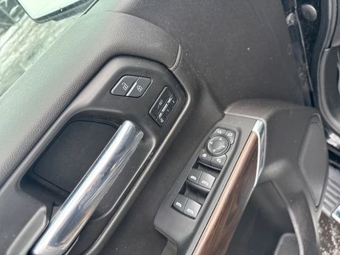 Used 2022 GMC Sierra 1500 SLT w/ SLT Convenience Package AWD/4WD image 23