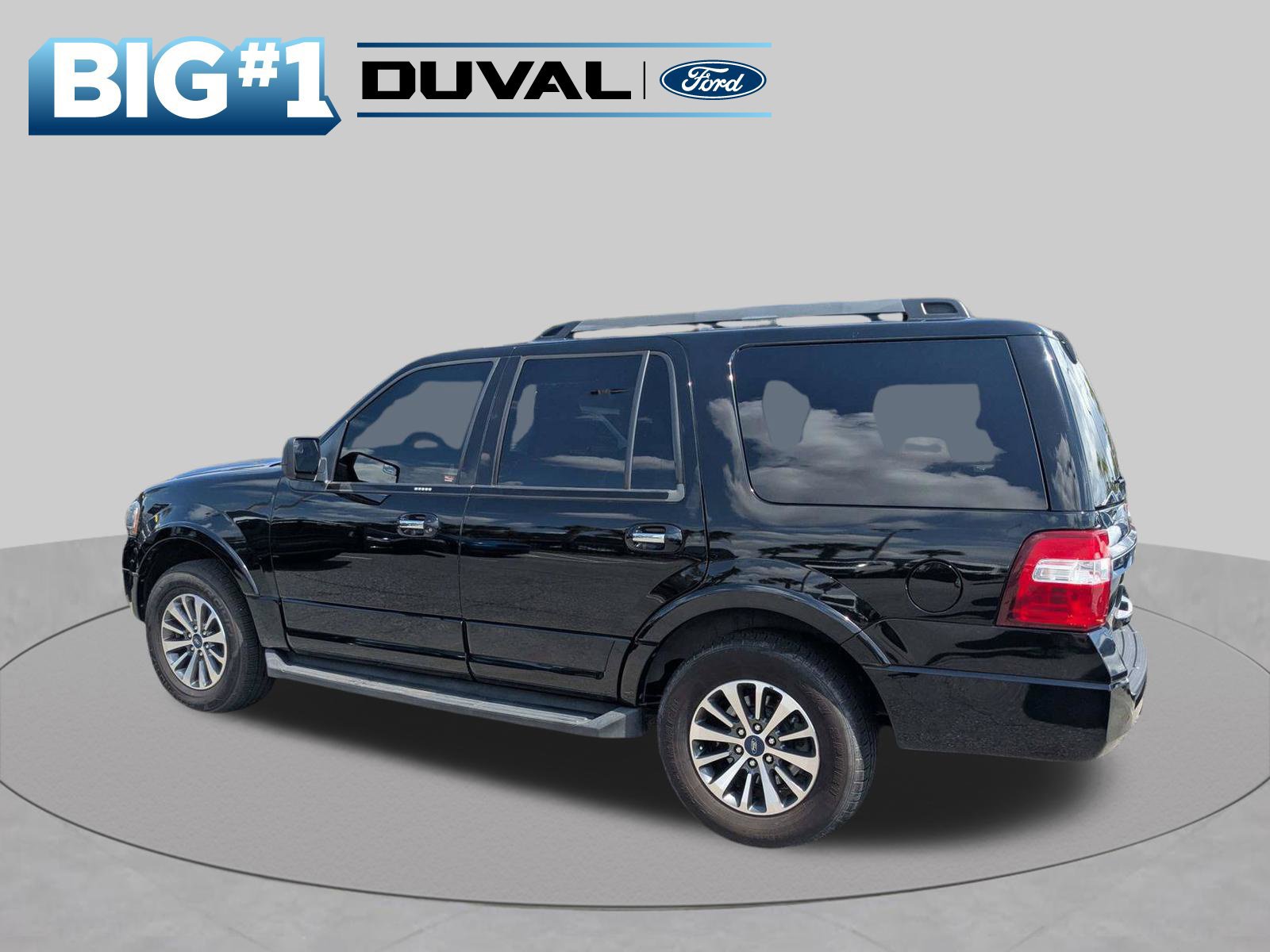Used 2017 Ford Expedition XLT RWD image 6