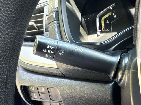 Used 2020 Honda CR-V LX image 23