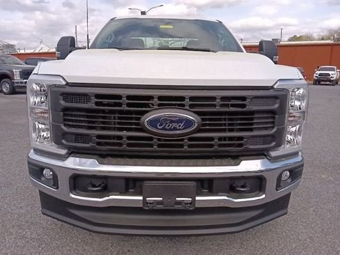 New 2026 Ford F250 XL w/ XL Chrome Package AWD/4WD image 8