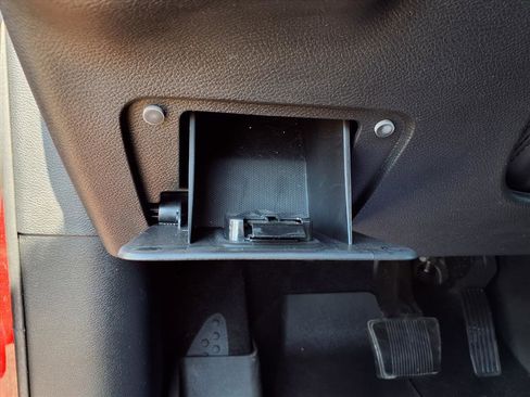 Used 2020 Jeep Cherokee Latitude Plus image 23