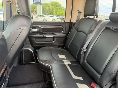 Used 2019 RAM 2500 Laramie w/ Cold Weather Group AWD/4WD image 36