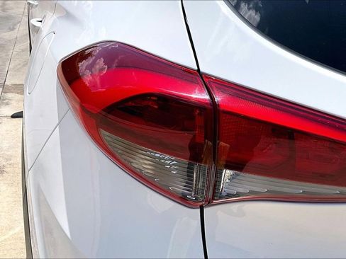 Used 2018 Hyundai Tucson SEL Plus AWD/4WD image 41