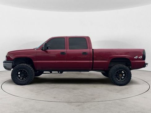 Used 2004 Chevrolet Silverado 2500 LS AWD/4WD image 2