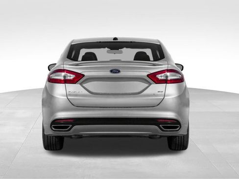 Used 2016 Ford Fusion SE FWD image 5