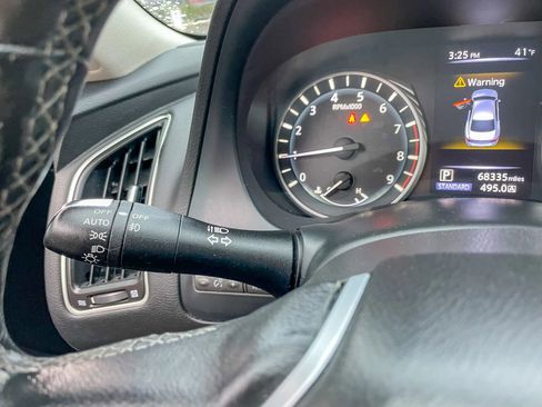 Used 2018 INFINITI Q50 Luxe w/ Essential Package (3.0T Luxe) image 16