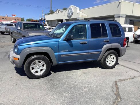 Used 2004 Jeep Liberty Sport w/ PWR Convenience Group AWD/4WD image 16