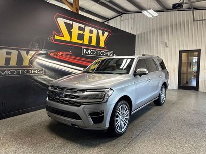 Used 2024 Ford Expedition Platinum
