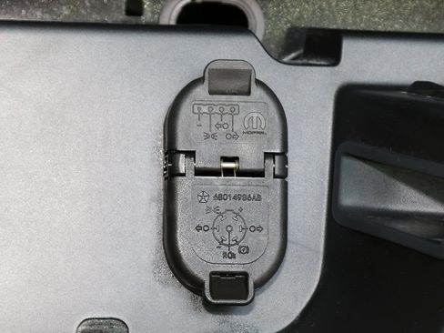 New 2024 RAM 2500 Tradesman w/ Convenience Group image 13