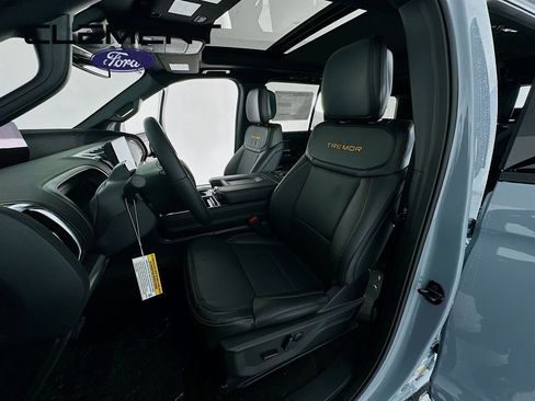 New 2026 Ford Expedition Tremor image 28