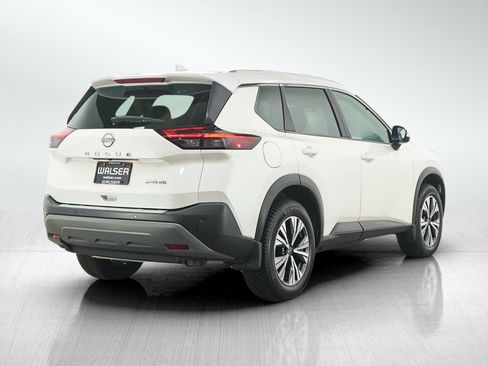 Used 2023 Nissan Rogue SV w/ SV Premium B Package AWD/4WD image 5