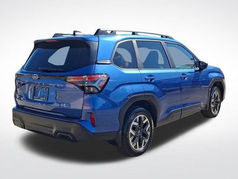 Used 2026 Subaru Forester Premium AWD/4WD image 6
