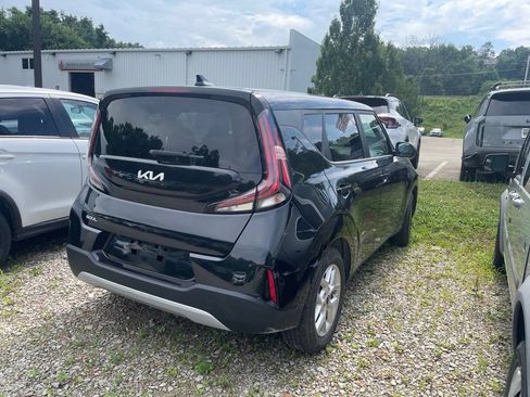 Certified 2024 Kia Soul LX w/ Option Group 015 FWD image 5