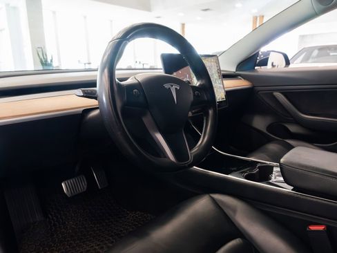 Used 2019 Tesla Model 3 Long Range RWD image 4
