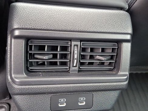 Used 2023 Honda Accord Touring image 11