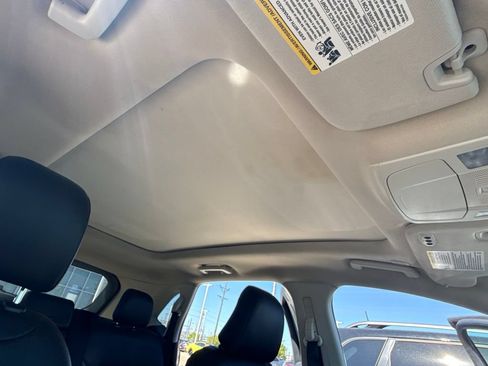 Used 2022 Ford Edge SEL w/ Convenience Package AWD/4WD image 15