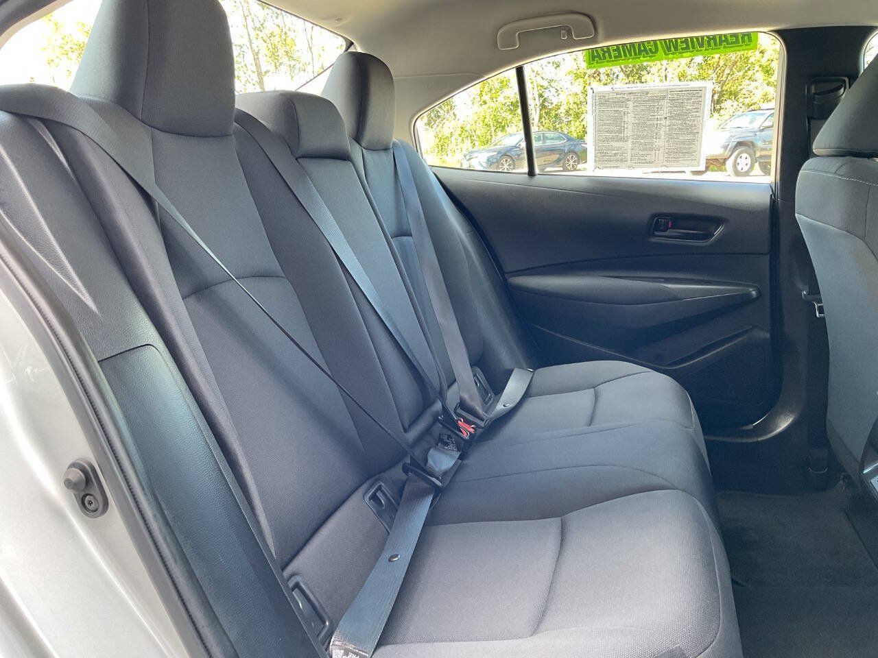 Used 2025 Toyota Corolla LE FWD image 39