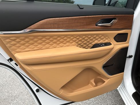 New 2026 Jeep Grand Cherokee L Summit AWD/4WD image 27