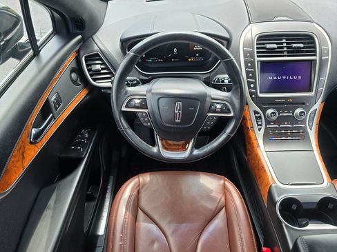 Used 2019 Lincoln Nautilus Reserve w/ Driver Assistance Package AWD/4WD image 18