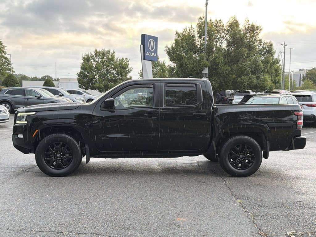 Used 2023 Nissan Frontier SV w/ Midnight Edition Package AWD/4WD image 6