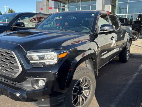 Used 2022 Toyota Tacoma TRD Sport w/ TRD Premium Sport Package AWD/4WD image 1