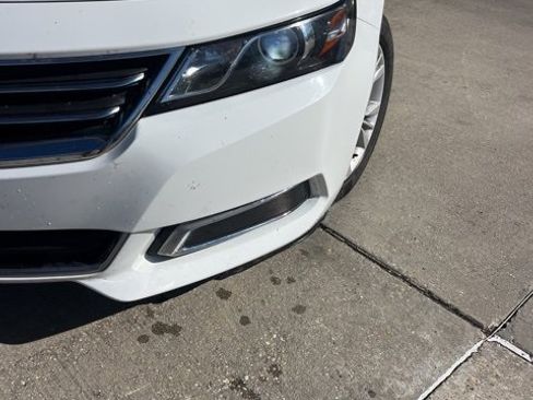 Used 2015 Chevrolet Impala LT w/ Convenience Package image 11