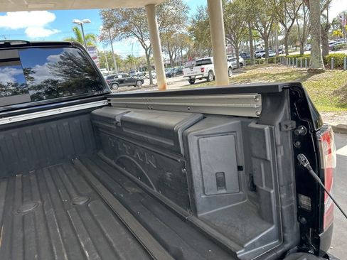 Used 2021 Nissan Titan PRO-4X w/ Pro-4x Convenience Package AWD/4WD image 37