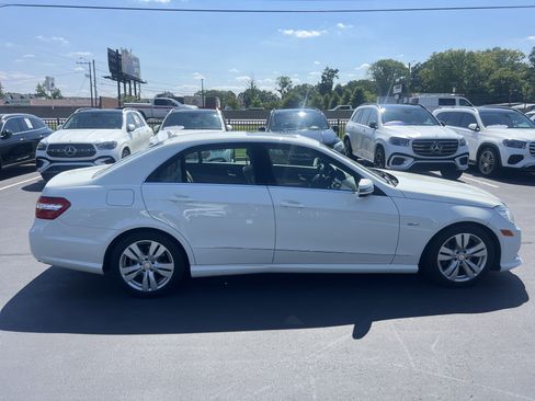 Used 2011 Mercedes-Benz E 350 BlueTEC Sedan image 11