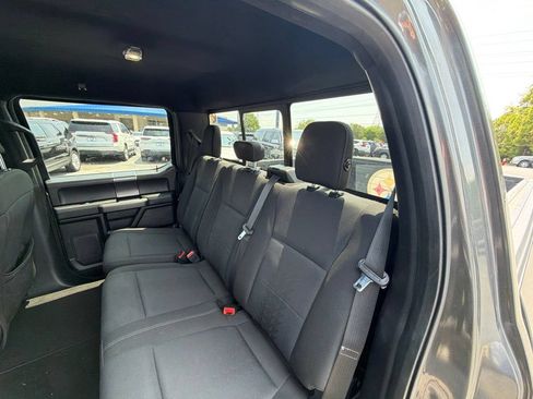 Used 2018 Ford F150 XLT w/ Equipment Group 302A Luxury RWD image 9