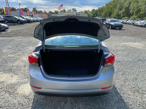 Used 2016 Hyundai Elantra SE w/ Option Group 02 image 24