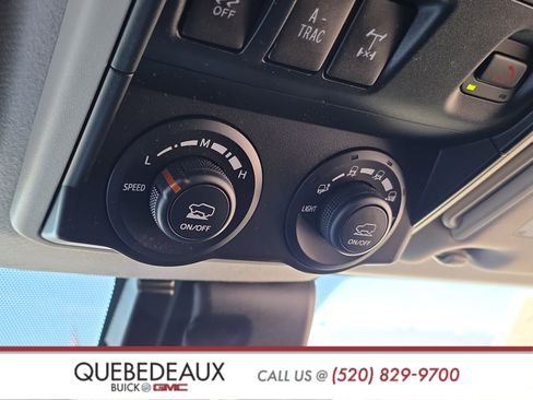 Used 2022 Toyota 4Runner TRD Off-Road AWD/4WD image 15