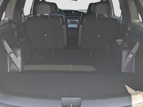 New 2026 Hyundai Santa Fe Calligraphy w/ Tow & Go Package FWD image 18