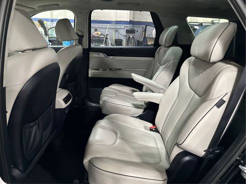 Used 2023 Hyundai Palisade Calligraphy w/ Cargo Package AWD/4WD image 10
