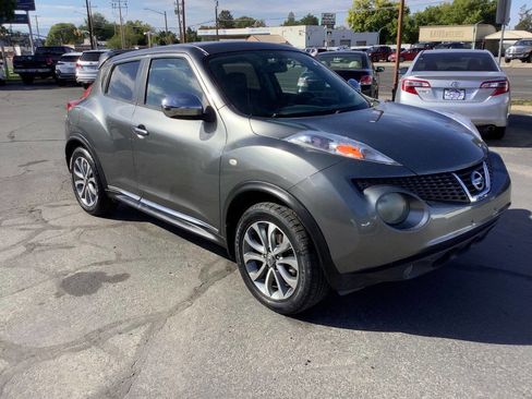 Used 2012 Nissan Juke SL w/ Sport Pkg image 16