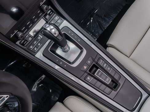 Used 2025 Porsche 718 Boxster image 28