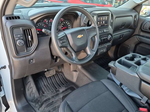Used 2025 Chevrolet Silverado 1500 W/T RWD image 12