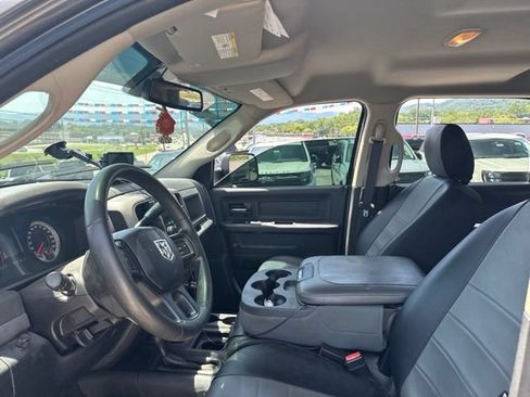 Used 2015 RAM 2500 Tradesman w/ Chrome Appearance Group AWD/4WD image 4