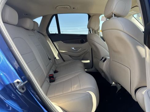 Used 2022 Mercedes-Benz GLC 300 image 35