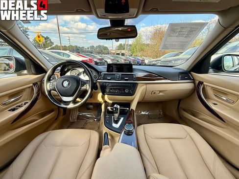 Used 2015 BMW 328i xDrive Sedan AWD/4WD image 18