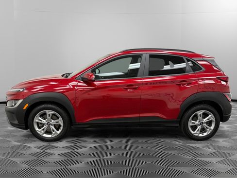 Used 2022 Hyundai Kona SEL w/ Convenience Package image 2