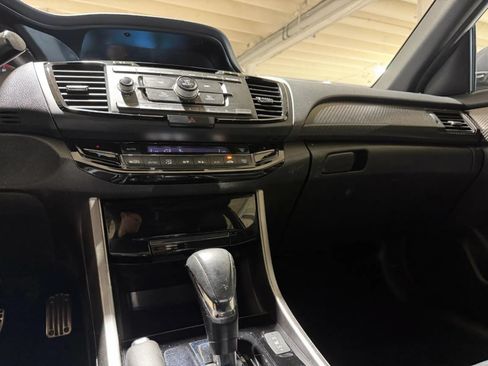 Used 2017 Honda Accord Sport Special Edition image 14