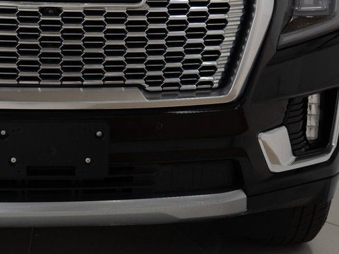 Used 2021 GMC Yukon XL Denali AWD/4WD image 12