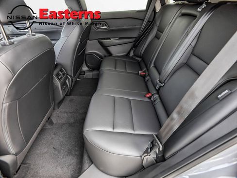 New 2026 Nissan Pathfinder Platinum w/ Cargo Package AWD/4WD image 22