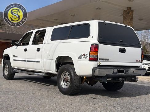Used 2006 GMC Sierra 2500 SLT w/ Heavy-Duty Power Package image 3