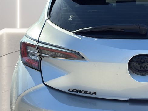 Used 2020 Toyota Corolla SE image 28