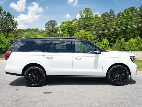New 2026 Ford Expedition Max Platinum w/ Stealth Performance Package AWD/4WD image 19