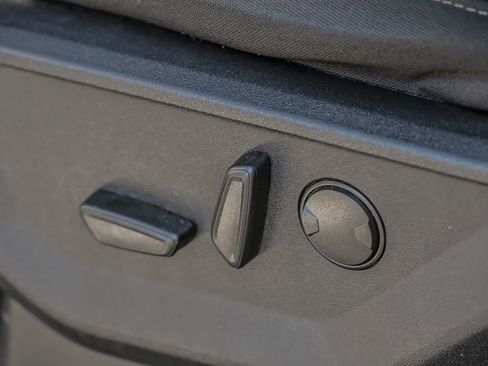 Certified 2023 Ford F150 XLT w/ Equipment Group 302A High image 17